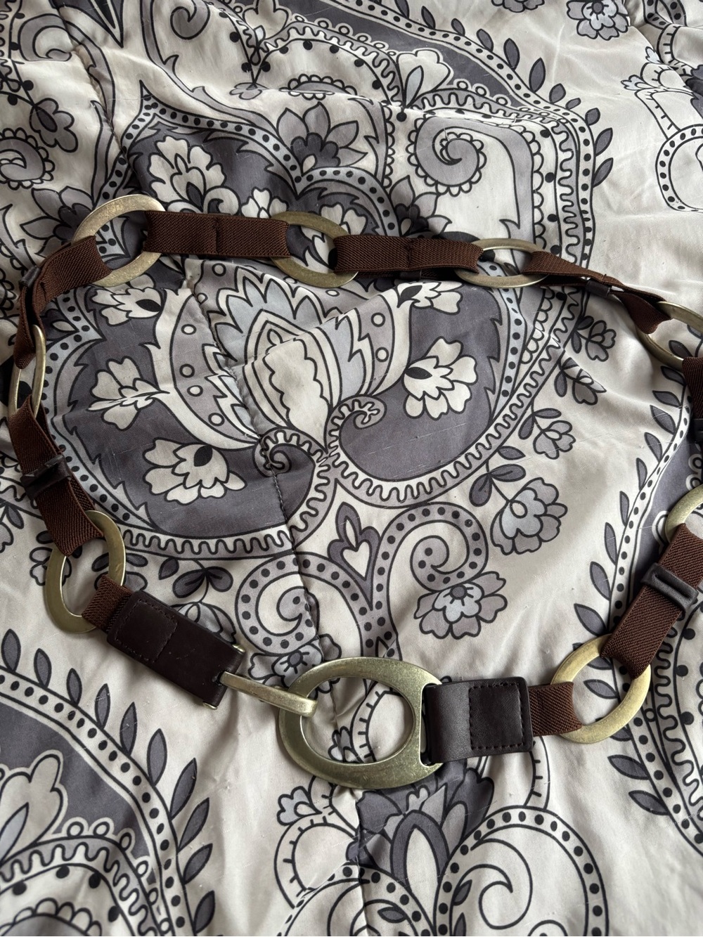 Brown Link Chain Waist Belt with Antiqued Gold-Tone Rings